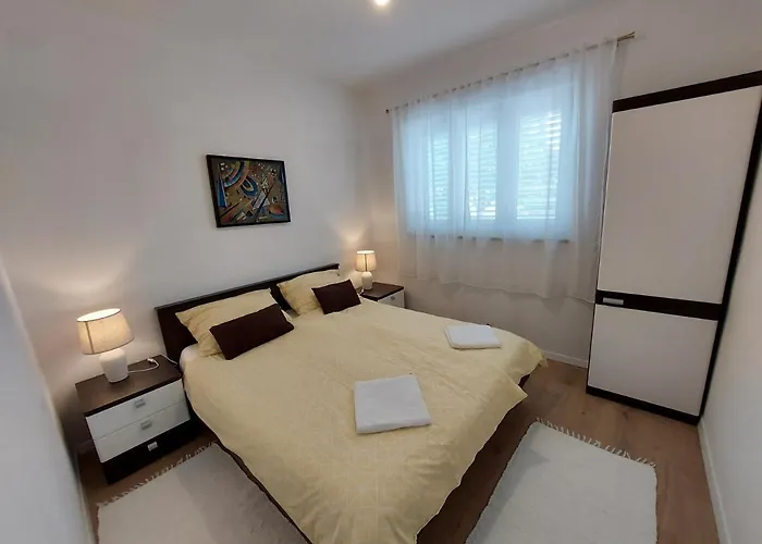 Dina Apartament *