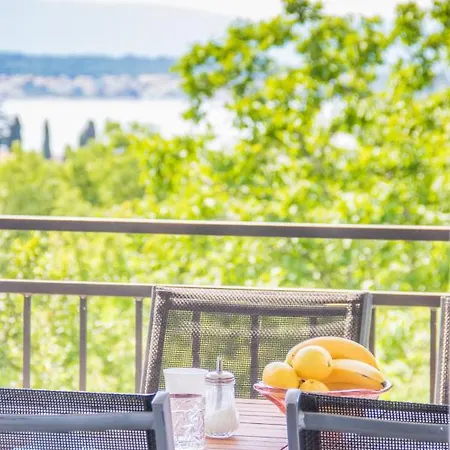 Dina Apartman Malinska